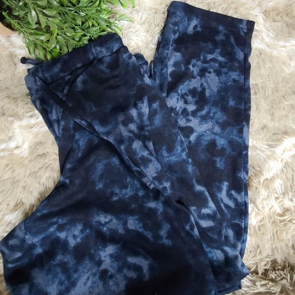 2pc Tahari Lounge Set D - Picture 6 of 8